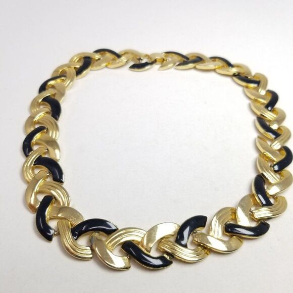 Vintage Gold Tone and Black Enamel Chunky Link Collar Necklace, 80s Style - Picture 3 of 8